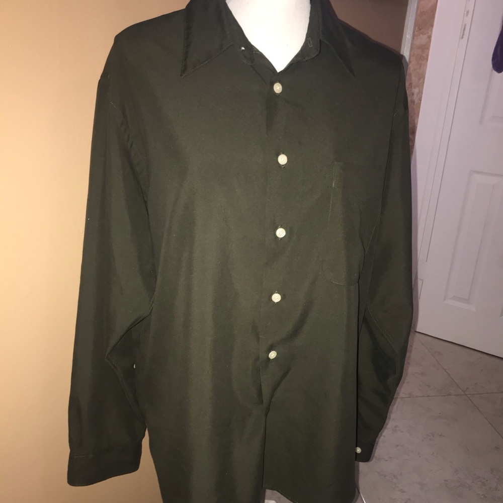 ✅⭐️✅ MAN (Kasper )long sleeves shirt. Dar green color.